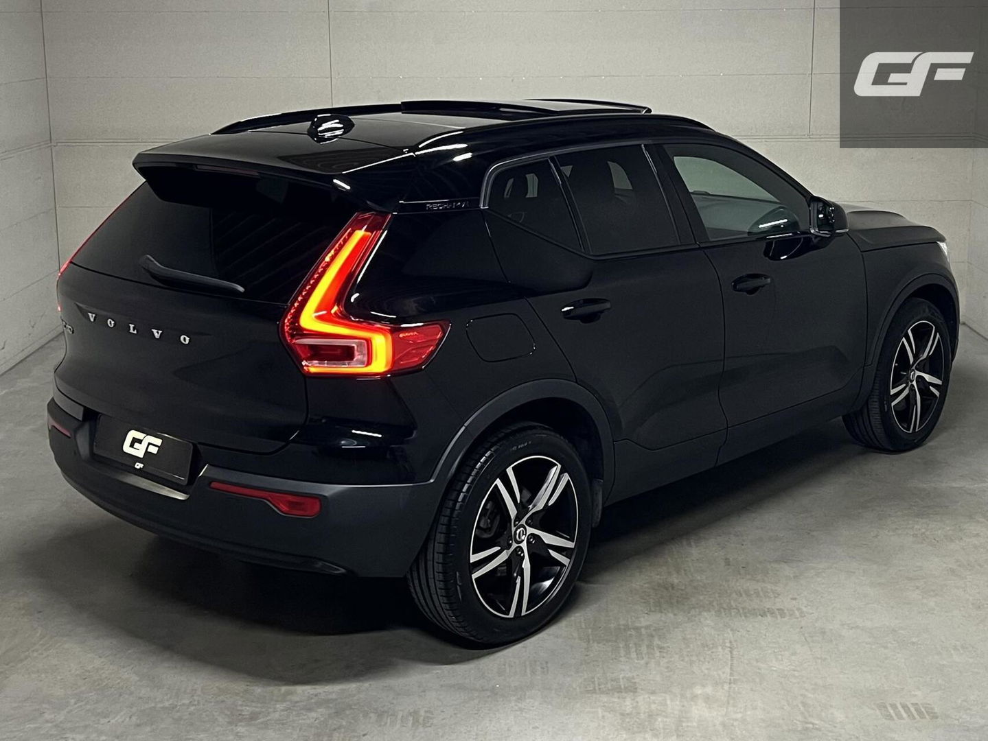 Volvo XC40 1.5 T5 Recharge R-Design Pano H/K 360° ACC Autopilot