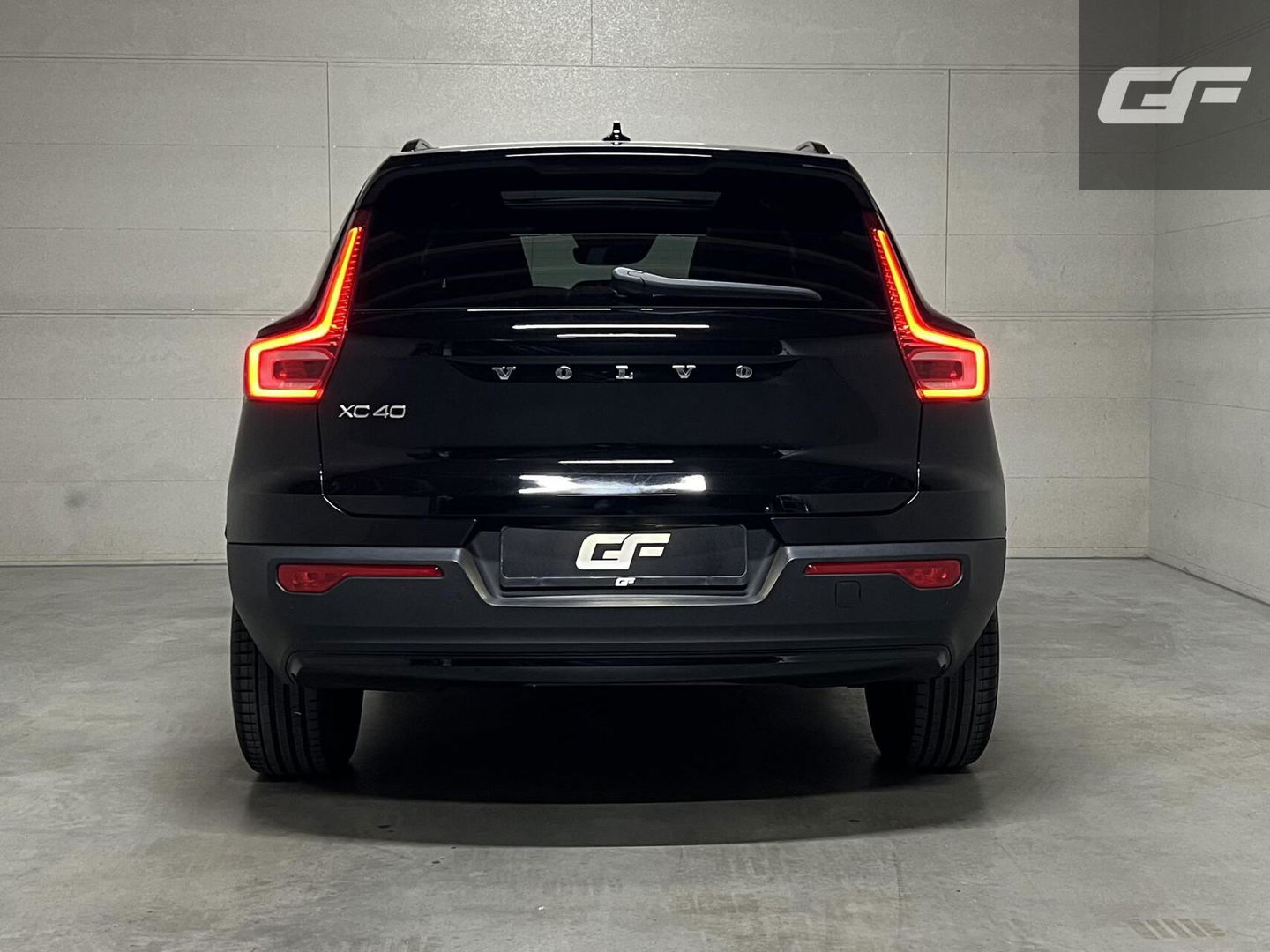 Volvo XC40 1.5 T5 Recharge R-Design Pano H/K 360° ACC Autopilot