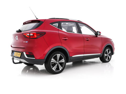 MG ZS EV Luxury 45 kWh {SOH-96%} Aut. *PANO | LUXURY-LEATHER | CCS-FASTLOADER | KEYLESS | NAVI-FULLMAP | ADAPTIVE-CRUISE | CAMERA | HEATED-SPORTSEATS | CARPLAY | BLINDSPOT | DAB | LANE-ASSIST | PRIVACY-GLASS | 17''ALU*