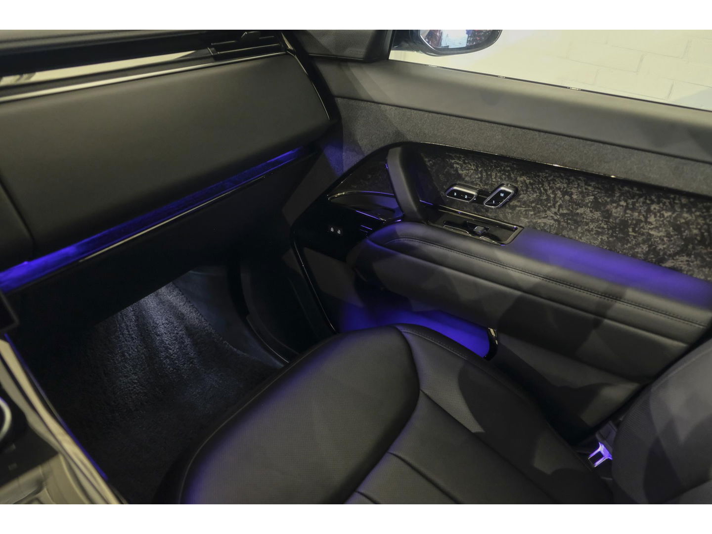 Land Rover Range Rover Sport D350 350pk Autobiography Panoramadak Massage Stoelkoeling Meridian 3d Trekhaak 23" LMV