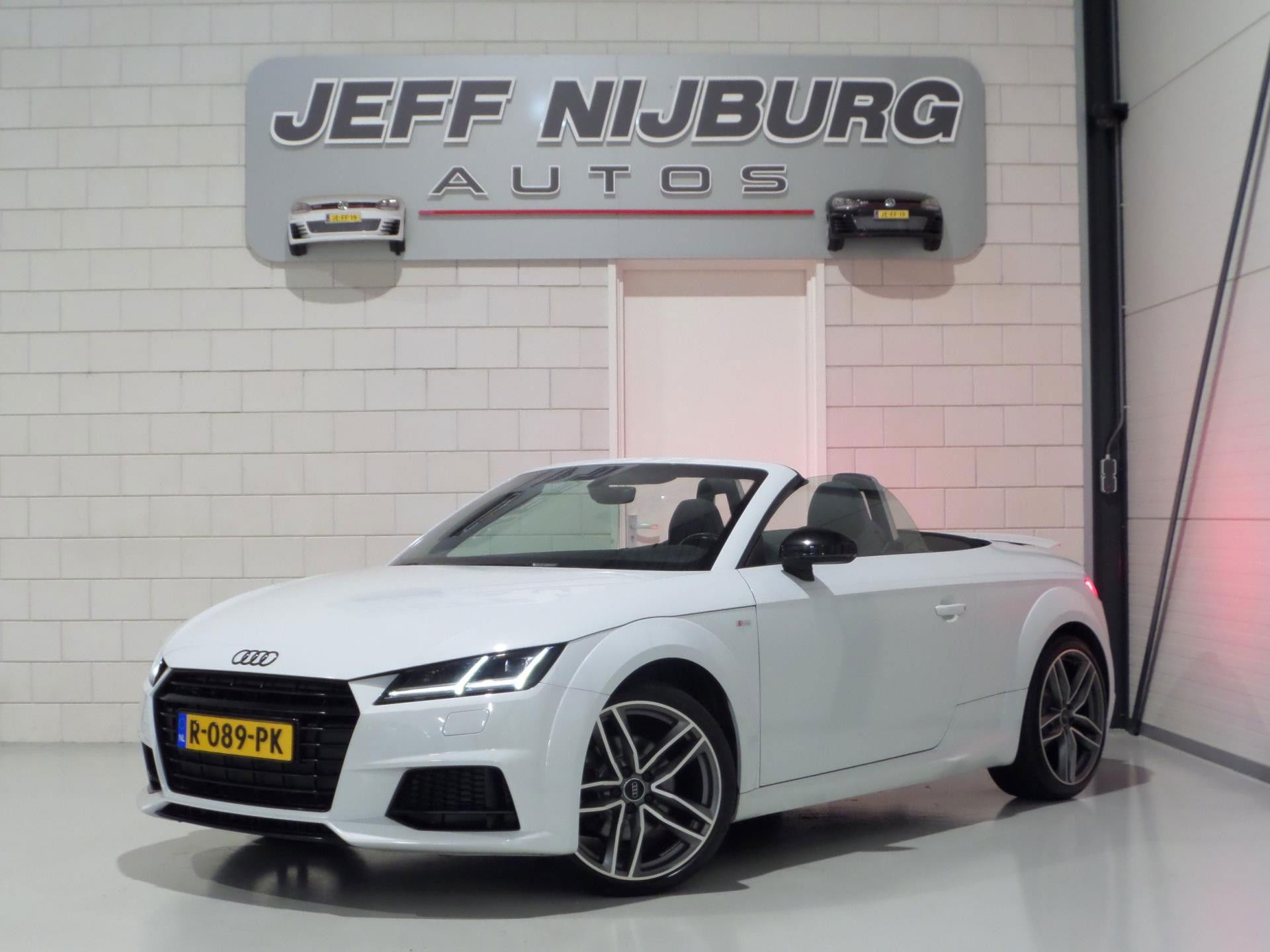 Audi TT Roadster 1.8 TFSI S-Line Open Days Apple-Carplay Stoelverwarming Virtual Navigatie 19"RS-velgen Bang&Olufsen Full-LED