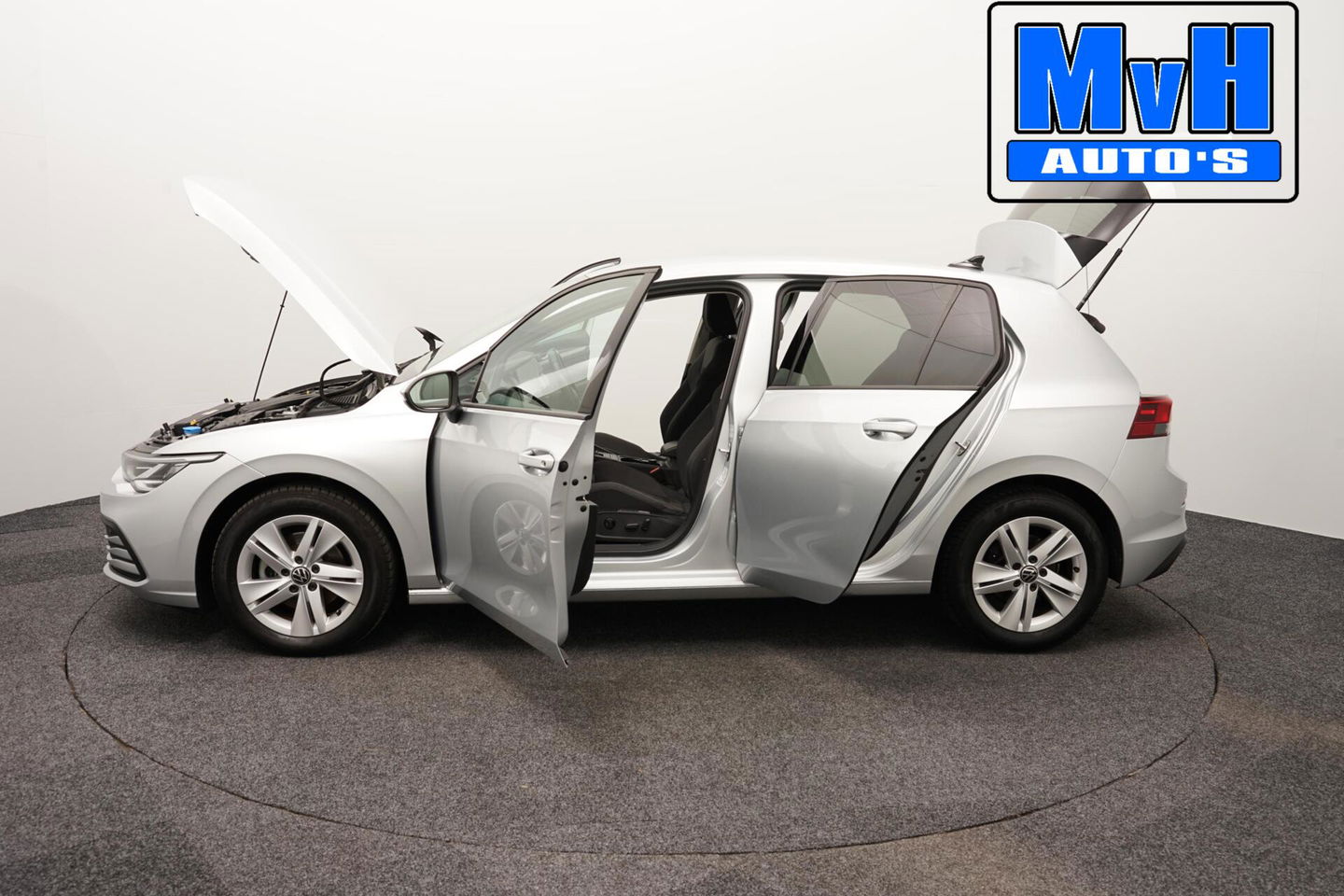 Volkswagen Golf 1.5 TSI Life Business|SPORTSTOELEN|TREKHAAK