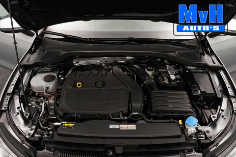 Volkswagen Golf 1.5 TSI Life Business|SPORTSTOELEN|TREKHAAK