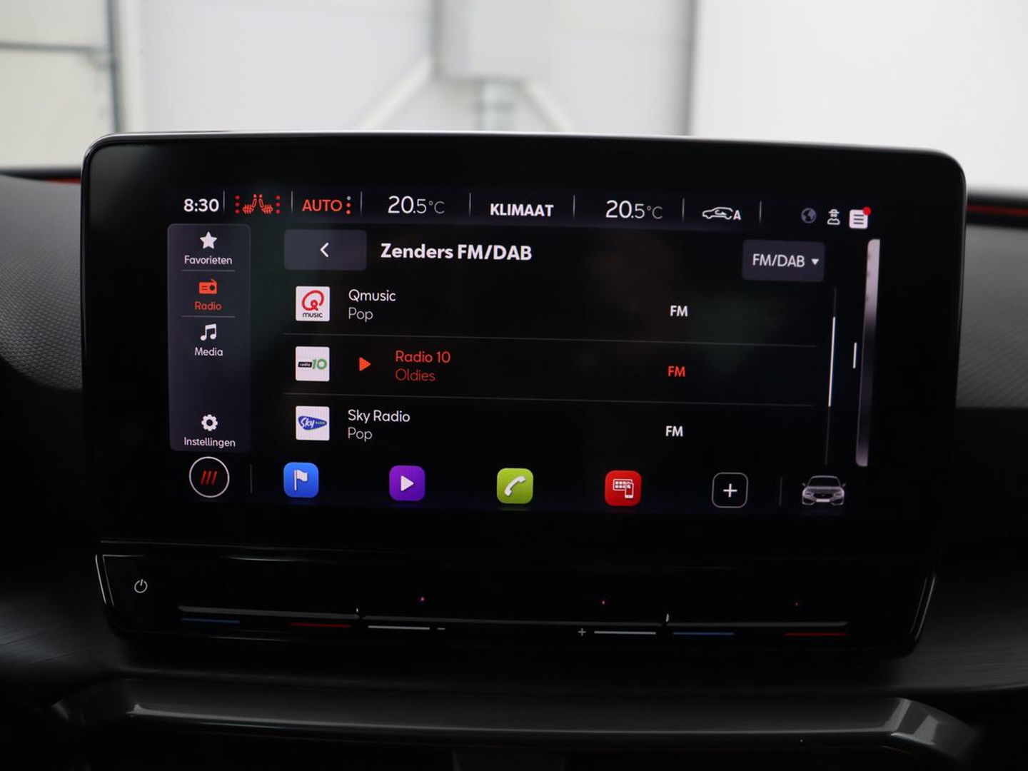 CUPRA Leon 1.4 e-Hybrid VZ Copper Edition | 245pk | Stoelverwarming | Adaptive cruise | Camera | Carplay | Navigatie | Sfeerverlichting | Keyless | Full LED | Sportstoelen | PHEV | Plug In