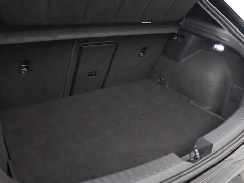 CUPRA Leon 1.4 e-Hybrid VZ Copper Edition | 245pk | Stoelverwarming | Adaptive cruise | Camera | Carplay | Navigatie | Sfeerverlichting | Keyless | Full LED | Sportstoelen | PHEV | Plug In