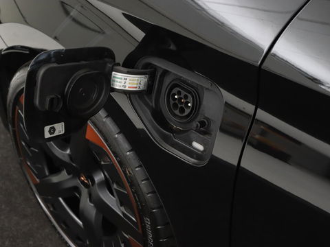 CUPRA Leon 1.4 e-Hybrid VZ Copper Edition | 245pk | Stoelverwarming | Adaptive cruise | Camera | Carplay | Navigatie | Sfeerverlichting | Keyless | Full LED | Sportstoelen | PHEV | Plug In
