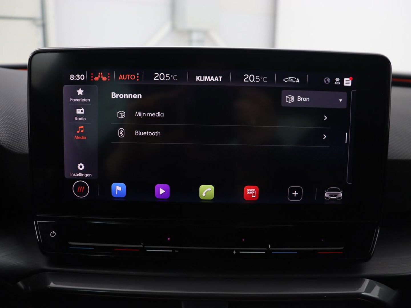 CUPRA Leon 1.4 e-Hybrid VZ Copper Edition | 245pk | Stoelverwarming | Adaptive cruise | Camera | Carplay | Navigatie | Sfeerverlichting | Keyless | Full LED | Sportstoelen | PHEV | Plug In