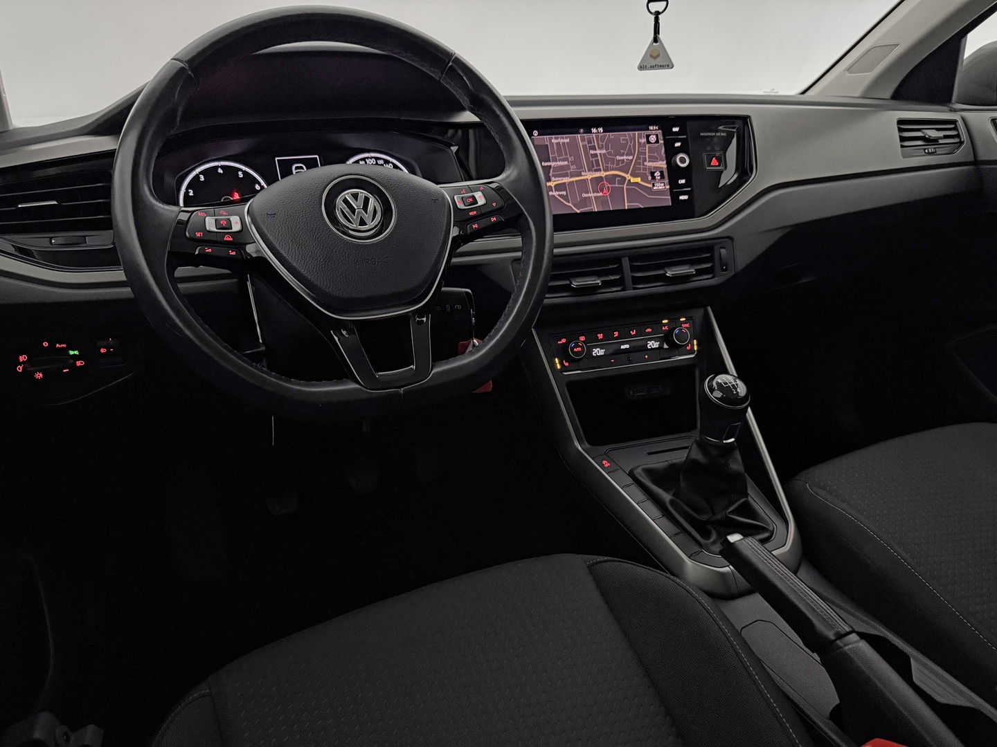 Volkswagen Polo 1.0 TSI Comfortline | Carplay | Adaptive Cruise | Navigatie | LED | NAP