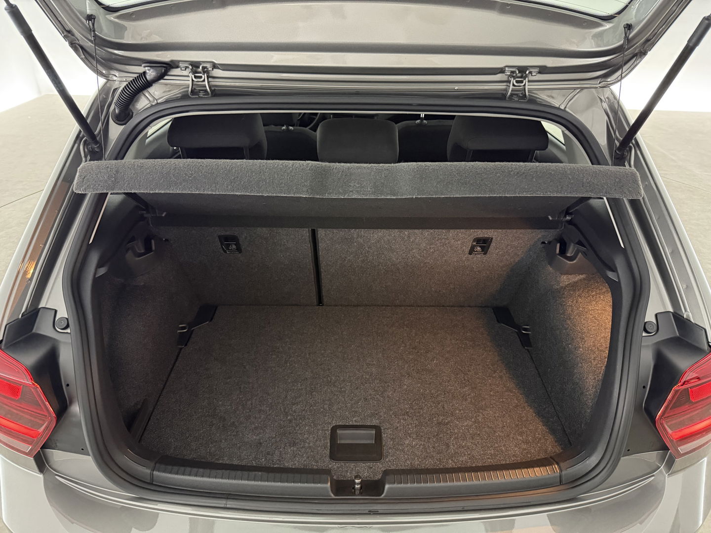 Volkswagen Polo 1.0 TSI Comfortline | Carplay | Adaptive Cruise | Navigatie | LED | NAP