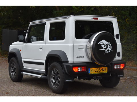 Suzuki Jimny 1.5 Stijl Allgrip 4WD Two-tone | Uniek | NL-Auto | Afn.trekhaak | Carplay/Anroid | Nav | DAB | Stoelverwarming | Climate Control | Nieuwstaat