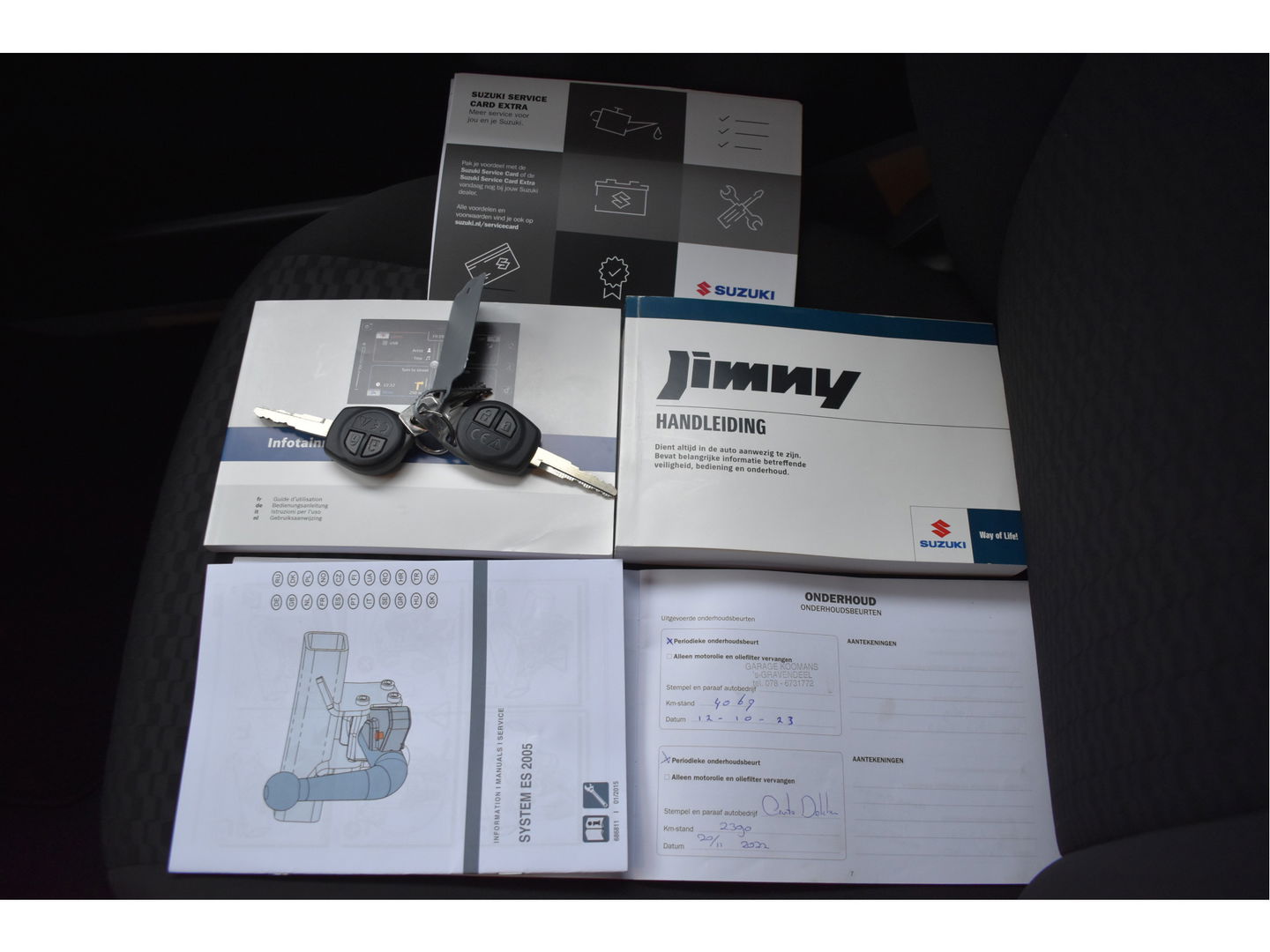 Suzuki Jimny 1.5 Stijl Allgrip 4WD Two-tone | Uniek | NL-Auto | Afn.trekhaak | Carplay/Anroid | Nav | DAB | Stoelverwarming | Climate Control | Nieuwstaat