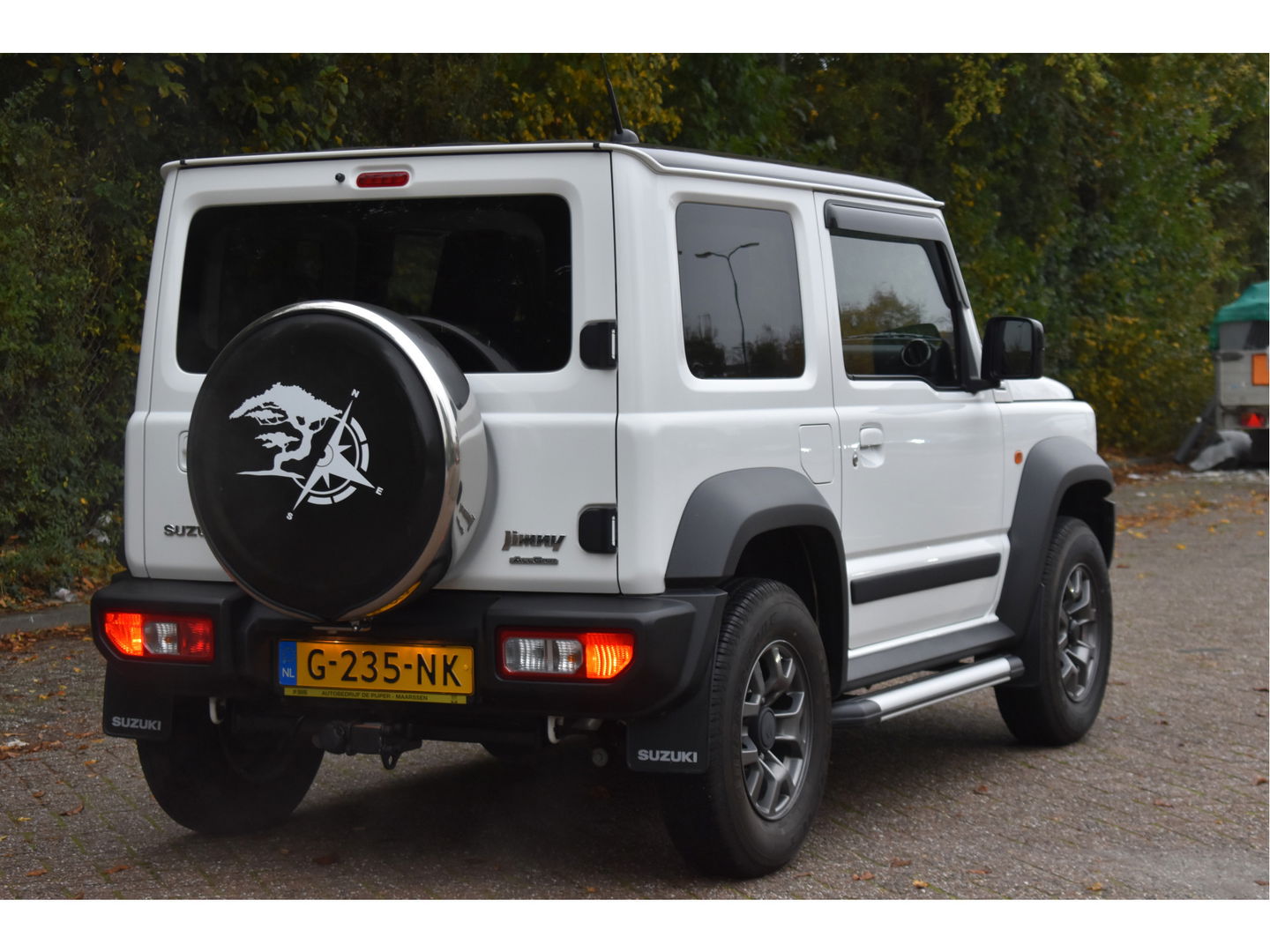 Suzuki Jimny 1.5 Stijl Allgrip 4WD Two-tone | Uniek | NL-Auto | Afn.trekhaak | Carplay/Anroid | Nav | DAB | Stoelverwarming | Climate Control | Nieuwstaat