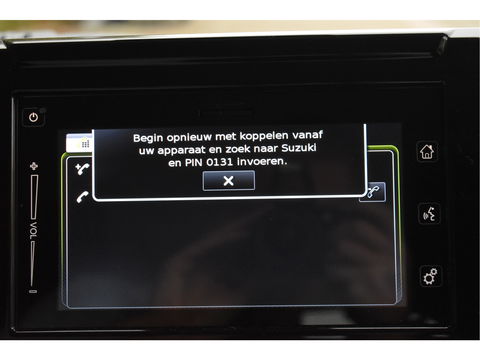 Suzuki Jimny 1.5 Stijl Allgrip 4WD Two-tone | Uniek | NL-Auto | Afn.trekhaak | Carplay/Anroid | Nav | DAB | Stoelverwarming | Climate Control | Nieuwstaat