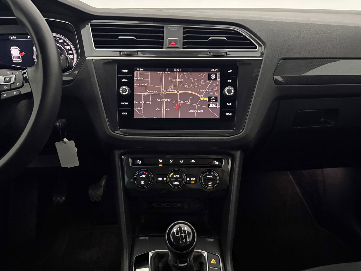 Volkswagen Tiguan 1.4 TSI R-line | Virtual | LED | Adaptive Cruise | Carplay | Parkeersens. | 19"LMV