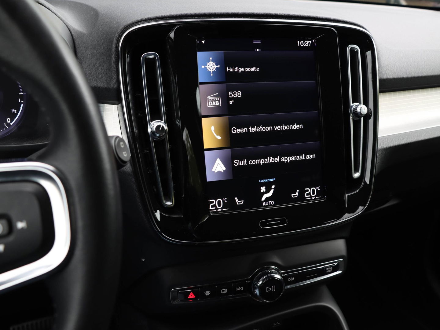 Volvo XC40 T4 Recharge Inscription Expression 211PK Climate Pack