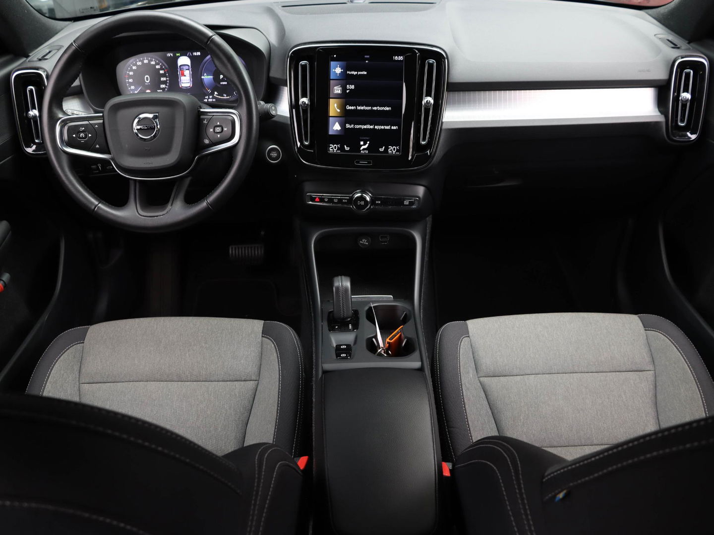 Volvo XC40 T4 Recharge Inscription Expression 211PK Climate Pack