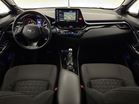 Toyota C-HR 2.0 Hybrid 217PK Business Plus | Camera | Trekhaak | JBL Audio | Carplay | Cruise | Keyless | NAP