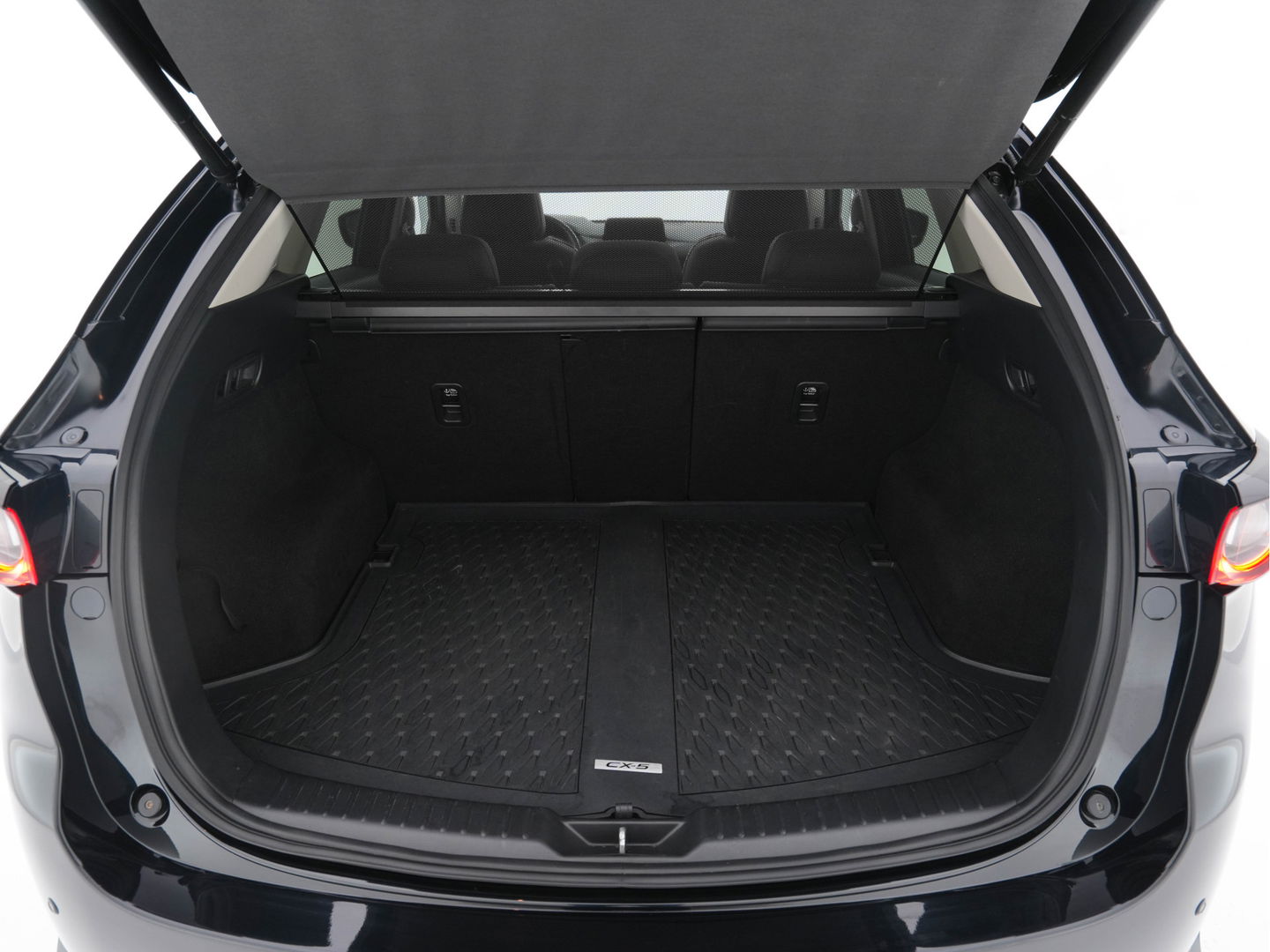Mazda CX-5 2.2 4WD SkyActiv-D 184 Luxury *PANO | LUXURY-LEATHER | BOSE-SOUNDSYSTEM | FULL-LED | ADAPTIVE-CRUISE | MEMORY-PACK |  HEAD-UP | KEYLESS | TOP-VIEW | BLINDSPOT | HEATED/COOLED-COMFORTSEATS | NAVI-FULLMAP | LANE-ASSIST |  .