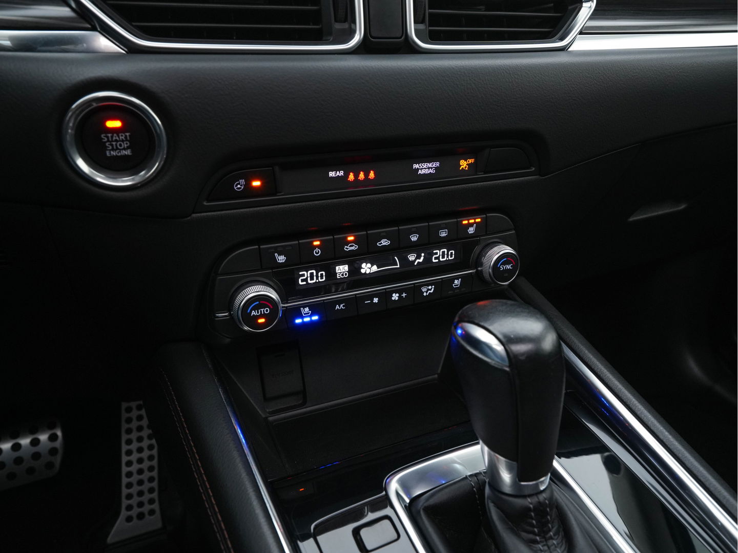 Mazda CX-5 2.2 4WD SkyActiv-D 184 Luxury *PANO | LUXURY-LEATHER | BOSE-SOUNDSYSTEM | FULL-LED | ADAPTIVE-CRUISE | MEMORY-PACK |  HEAD-UP | KEYLESS | TOP-VIEW | BLINDSPOT | HEATED/COOLED-COMFORTSEATS | NAVI-FULLMAP | LANE-ASSIST |  .