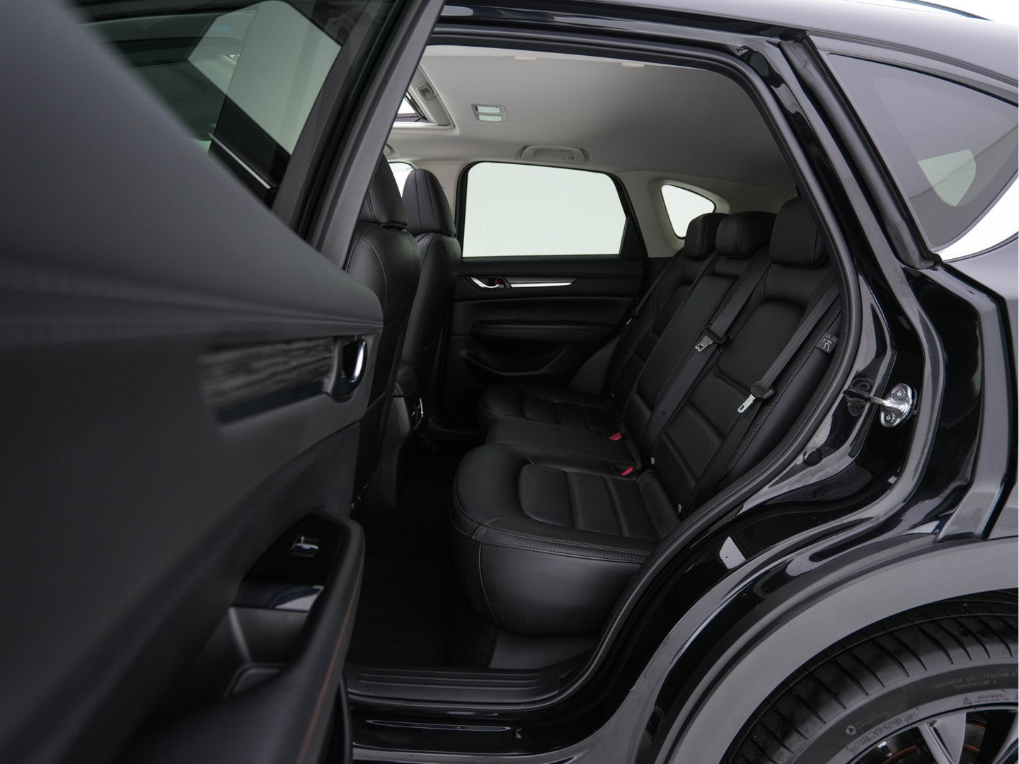 Mazda CX-5 2.2 4WD SkyActiv-D 184 Luxury *PANO | LUXURY-LEATHER | BOSE-SOUNDSYSTEM | FULL-LED | ADAPTIVE-CRUISE | MEMORY-PACK |  HEAD-UP | KEYLESS | TOP-VIEW | BLINDSPOT | HEATED/COOLED-COMFORTSEATS | NAVI-FULLMAP | LANE-ASSIST |  .