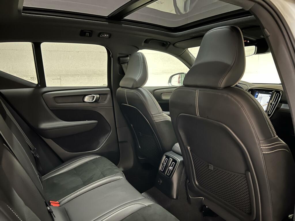 Volvo XC40 1.5 T5 Recharge R-Design Pano H/K 360° ACC Autopilot