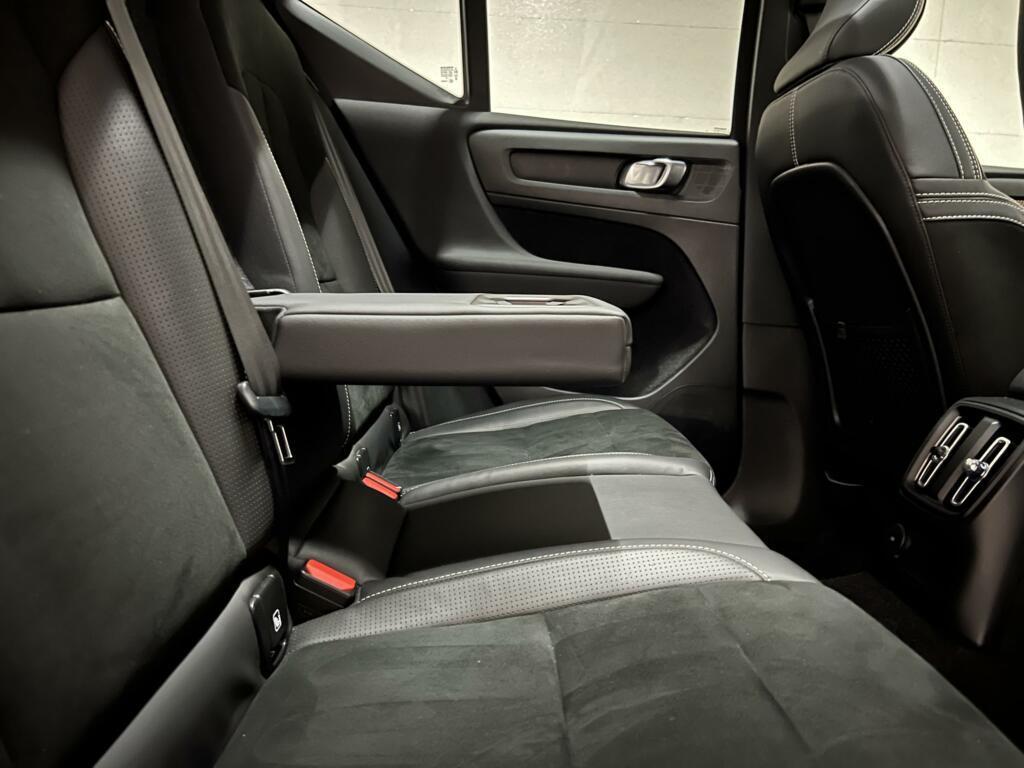 Volvo XC40 1.5 T5 Recharge R-Design Pano H/K 360° ACC Autopilot
