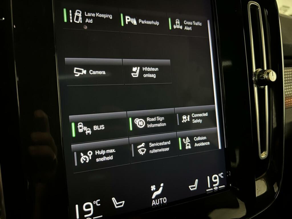 Volvo XC40 1.5 T5 Recharge R-Design Pano H/K 360° ACC Autopilot
