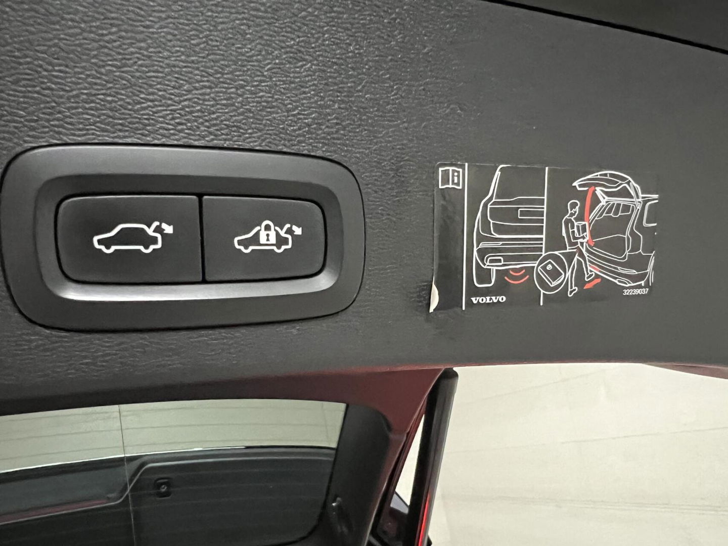 Volvo XC40 1.5 T5 Recharge R-Design Pano H/K 360° ACC Autopilot