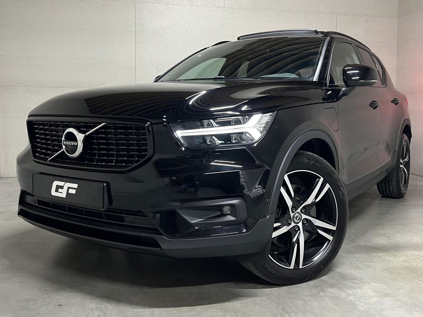 Volvo XC40 1.5 T5 Recharge R-Design Pano H/K 360° ACC Autopilot