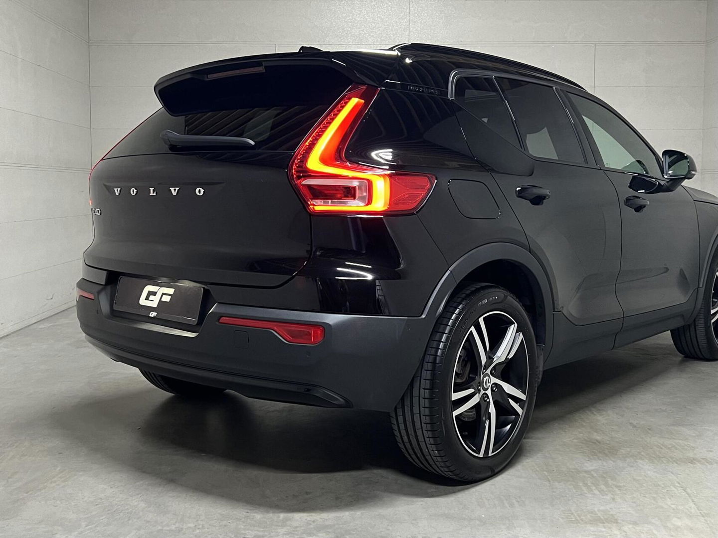 Volvo XC40 1.5 T5 Recharge R-Design Pano H/K 360° ACC Autopilot