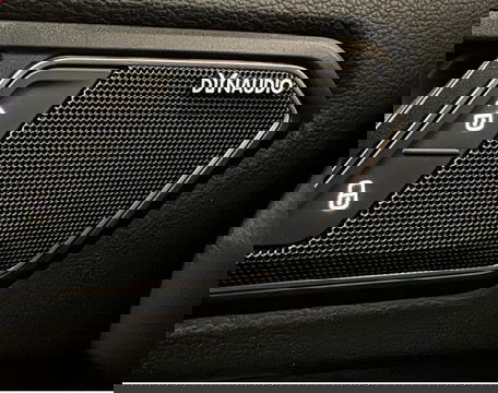 Volkswagen Tiguan 1.5 TSI R-Line Black Edition Pano Virtual Dynaudio 360° NAP