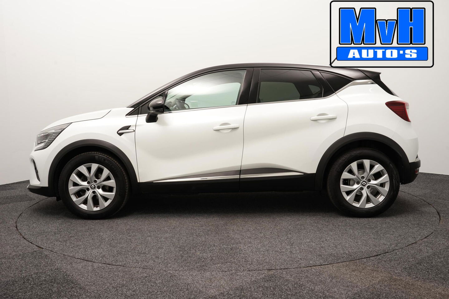Renault Captur 1.3 TCe 140 Intens|PARELMOER|CAMERA|LED|NAP