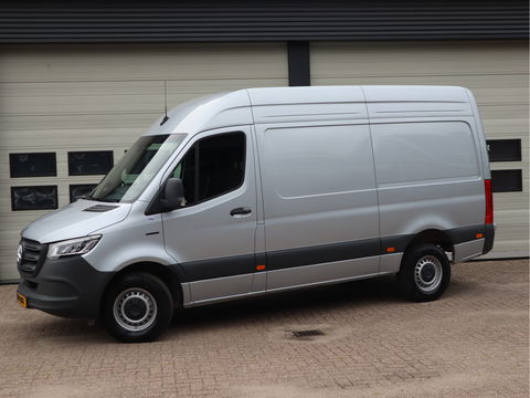 Mercedes-Benz eSprinter 314 AC+DC Snelladen RWD L2H2 New Model 56 kWh - WLPT 181 km - LED