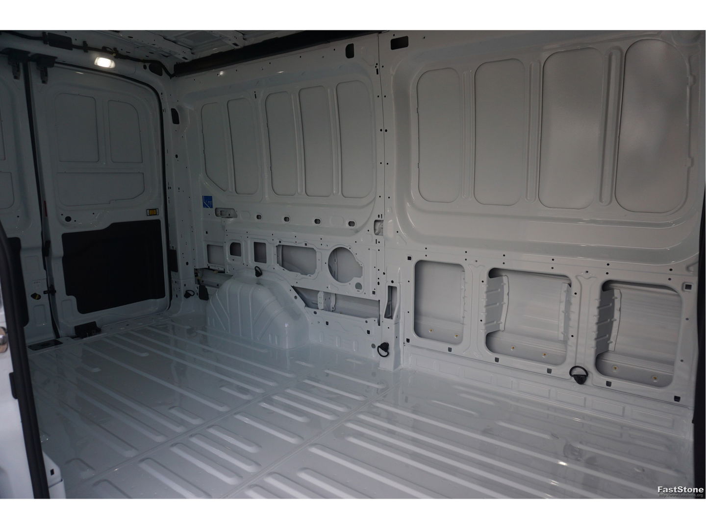 Ford Transit 350L 130PK AUT L3H2 BPM VRIJ!! 12" Sync 4 Navi, Camera, 270° Deur, 230V Omvormer!! NR. A79