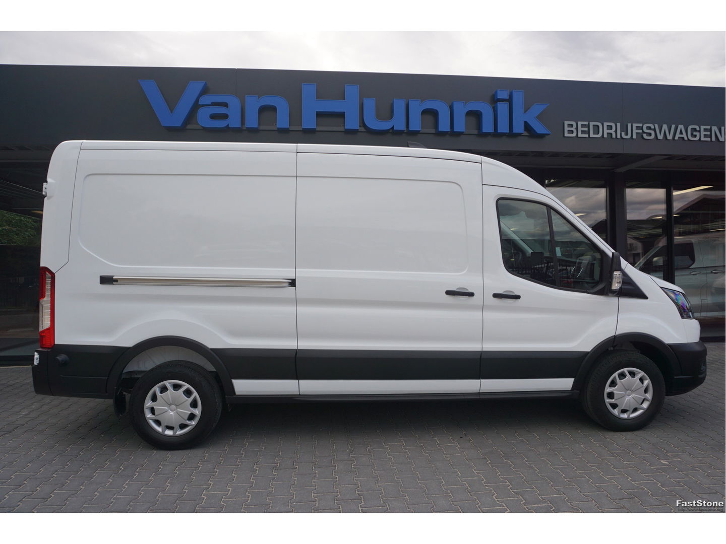 Ford Transit 350L 130PK AUT L3H2 BPM VRIJ!! 12" Sync 4 Navi, Camera, 270° Deur, 230V Omvormer!! NR. A81