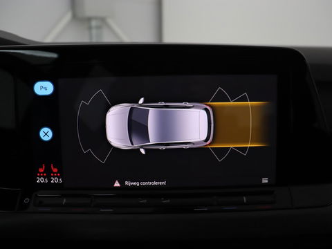 Volkswagen Golf 1.4 eHybrid Style | Trekhaak | Stoelverwarming | Massage | Carplay | Memory | Navigatie | Adaptive cruise | Full LED | Parkeerhulp | Sfeerverlichting | PHEV | Plug In