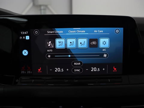 Volkswagen Golf 1.4 eHybrid Style | Trekhaak | Stoelverwarming | Massage | Carplay | Memory | Navigatie | Adaptive cruise | Full LED | Parkeerhulp | Sfeerverlichting | PHEV | Plug In