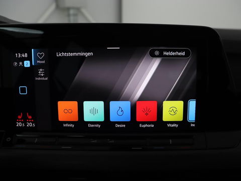 Volkswagen Golf 1.4 eHybrid Style | Trekhaak | Stoelverwarming | Massage | Carplay | Memory | Navigatie | Adaptive cruise | Full LED | Parkeerhulp | Sfeerverlichting | PHEV | Plug In