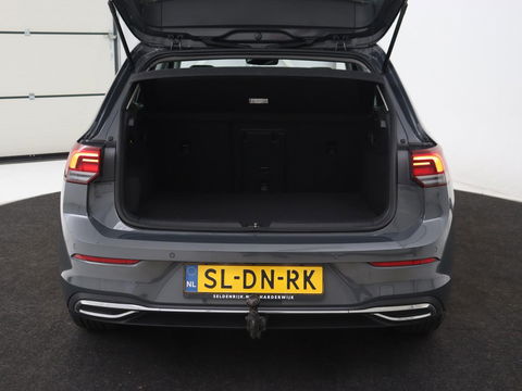 Volkswagen Golf 1.4 eHybrid Style | Trekhaak | Stoelverwarming | Massage | Carplay | Memory | Navigatie | Adaptive cruise | Full LED | Parkeerhulp | Sfeerverlichting | PHEV | Plug In