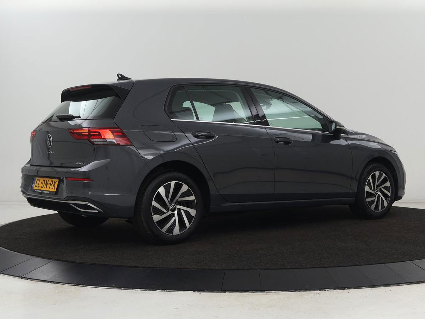 Volkswagen Golf 1.4 eHybrid Style | Trekhaak | Stoelverwarming | Massage | Carplay | Memory | Navigatie | Adaptive cruise | Full LED | Parkeerhulp | Sfeerverlichting | PHEV | Plug In
