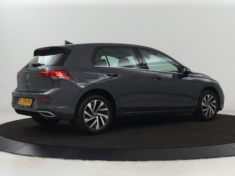 Volkswagen Golf 1.4 eHybrid Style | Trekhaak | Stoelverwarming | Massage | Carplay | Memory | Navigatie | Adaptive cruise | Full LED | Parkeerhulp | Sfeerverlichting | PHEV | Plug In