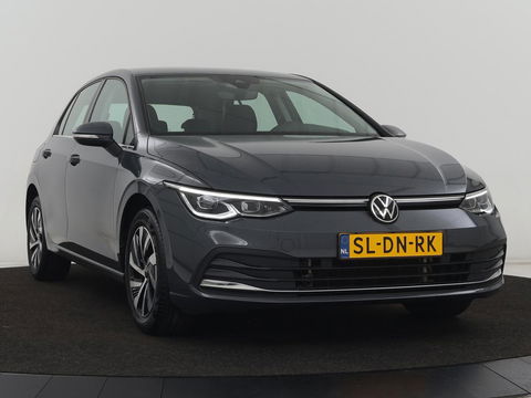 Volkswagen Golf 1.4 eHybrid Style | Trekhaak | Stoelverwarming | Massage | Carplay | Memory | Navigatie | Adaptive cruise | Full LED | Parkeerhulp | Sfeerverlichting | PHEV | Plug In