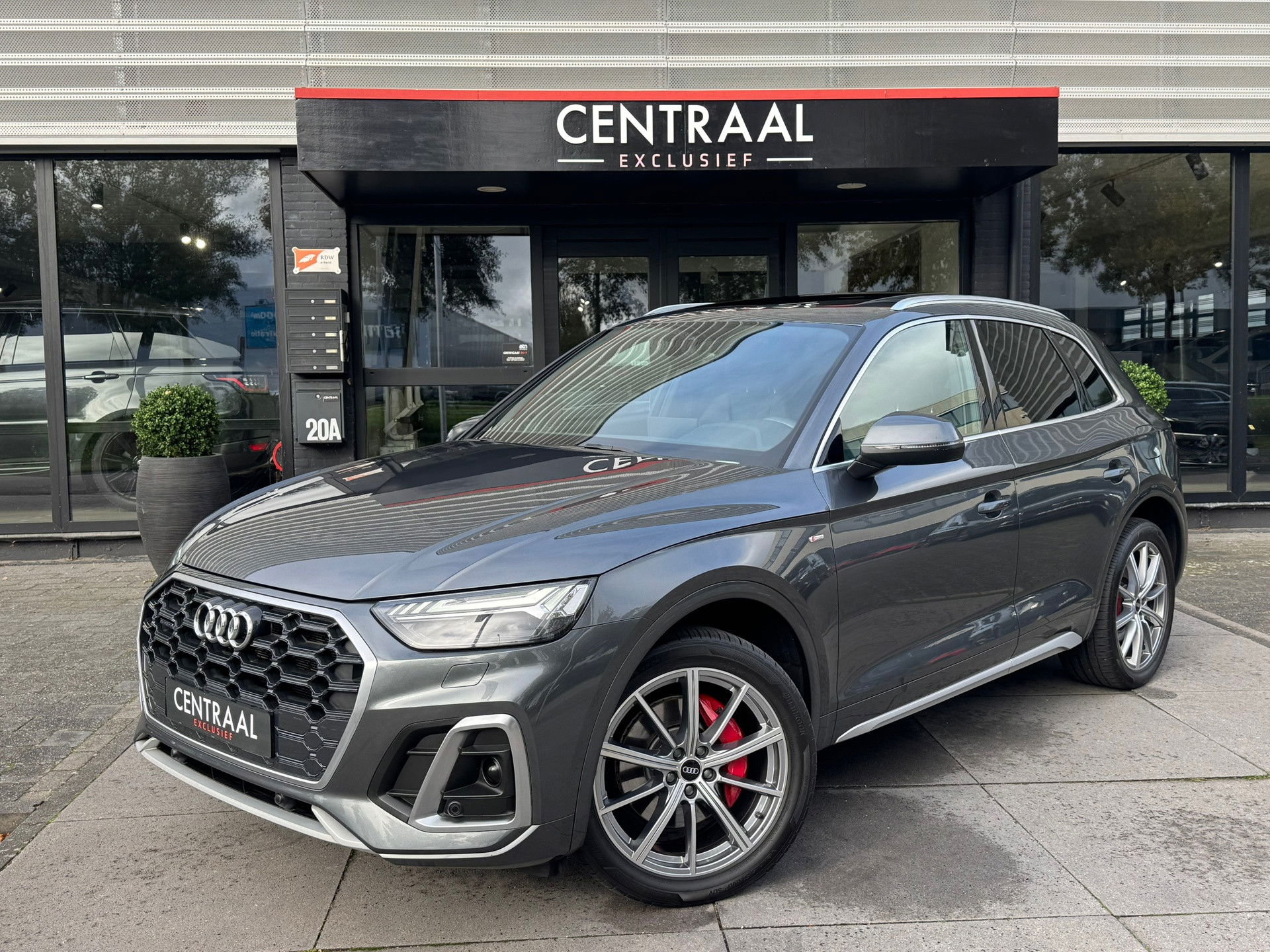 Audi Q5 50 TFSIe Quattro S-Line Pano|Camera|ACC|Carplay|Keyless|Matrix|Ambient Light|Virtual Cockpit|299PK
