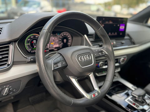 Audi Q5 50 TFSIe Quattro S-Line Pano|Camera|ACC|Carplay|Keyless|Matrix|Ambient Light|Virtual Cockpit|299PK