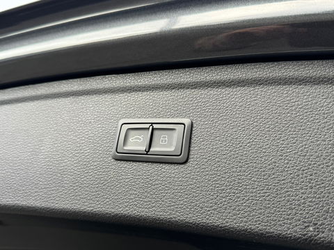 Audi Q5 50 TFSIe Quattro S-Line Pano|Camera|ACC|Carplay|Keyless|Matrix|Ambient Light|Virtual Cockpit|299PK
