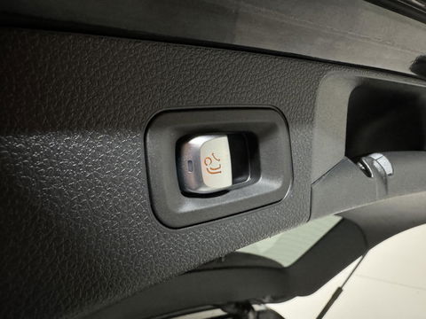 Mercedes-Benz C-Klasse Estate 200 AMG Night Virtual Leer Trekh. NAP