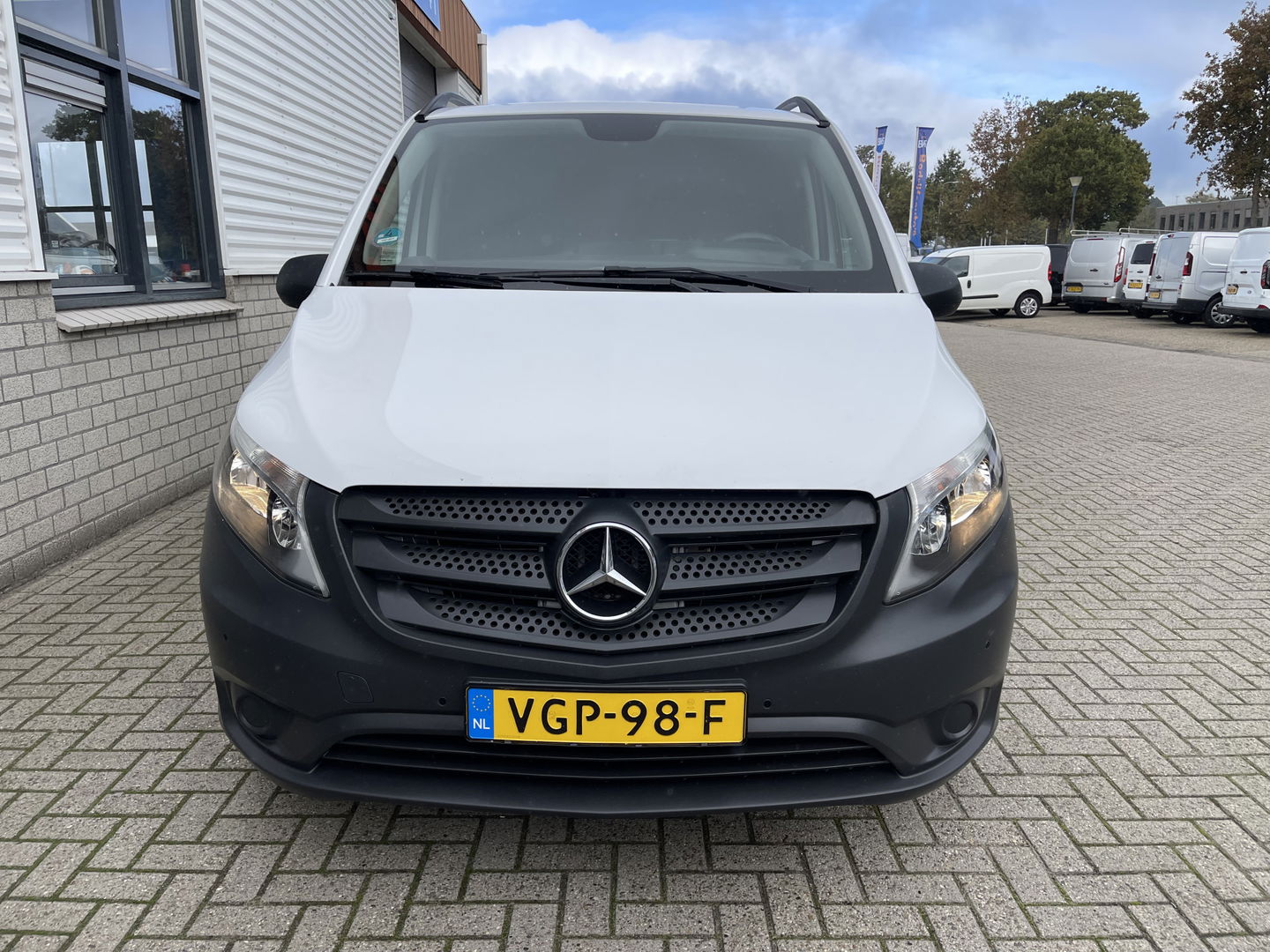 Mercedes-Benz Vito 119 CDI 190pk Lang L2H1 automaat / vaste prijs rijklaar € 20.950 ex / lease vanaf € 342 / airco / cruise / navi / camera / achterklep / euro 6 diesel / bpm vrij !