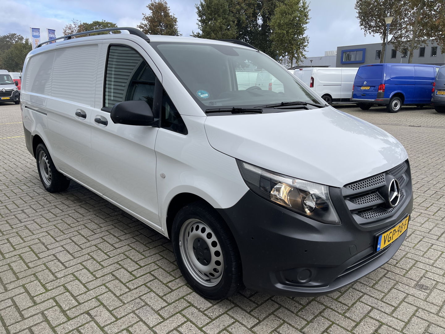 Mercedes-Benz Vito 119 CDI 190pk Lang L2H1 automaat / vaste prijs rijklaar € 20.950 ex / lease vanaf € 342 / airco / cruise / navi / camera / achterklep / euro 6 diesel / bpm vrij !
