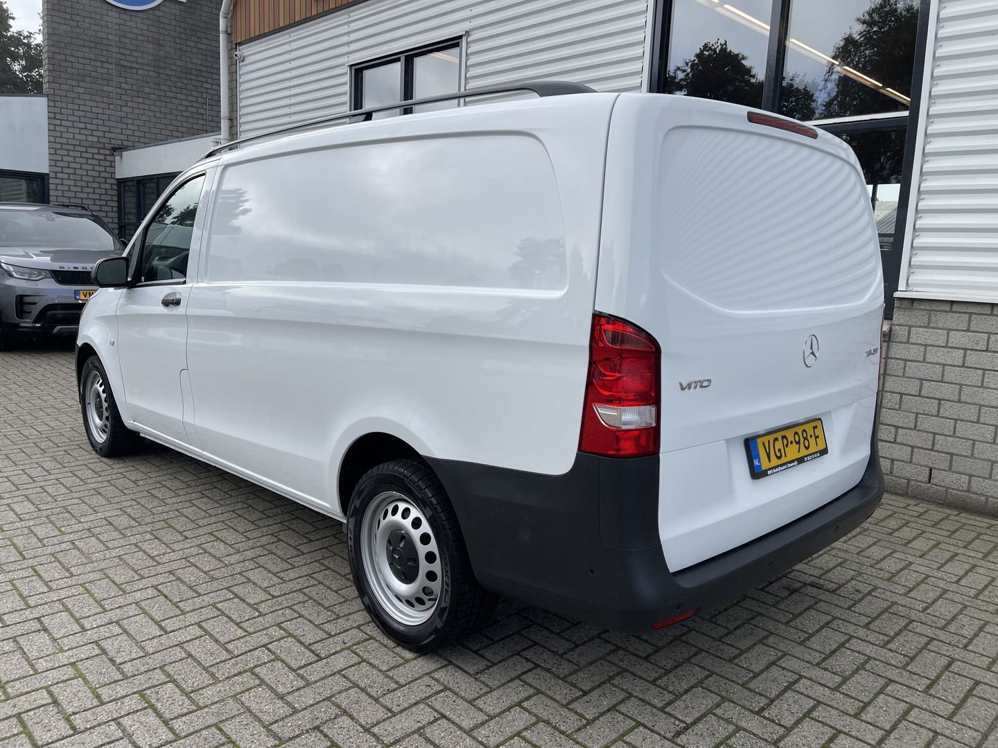 Mercedes-Benz Vito 119 CDI 190pk Lang L2H1 automaat / vaste prijs rijklaar € 20.950 ex / lease vanaf € 342 / airco / cruise / navi / camera / achterklep / euro 6 diesel / bpm vrij !