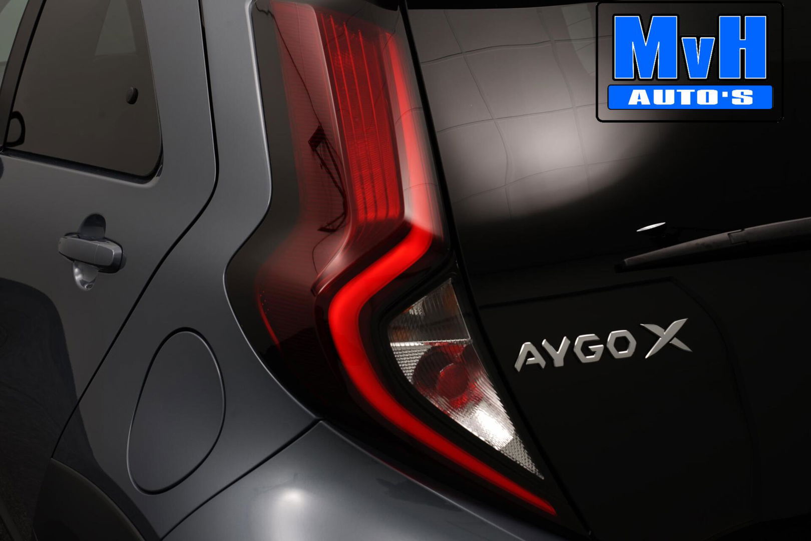 Toyota Aygo X 1.0 VVT-i S-CVT Pulse|AUTOMAAT|STOELVERW|LED|ACC